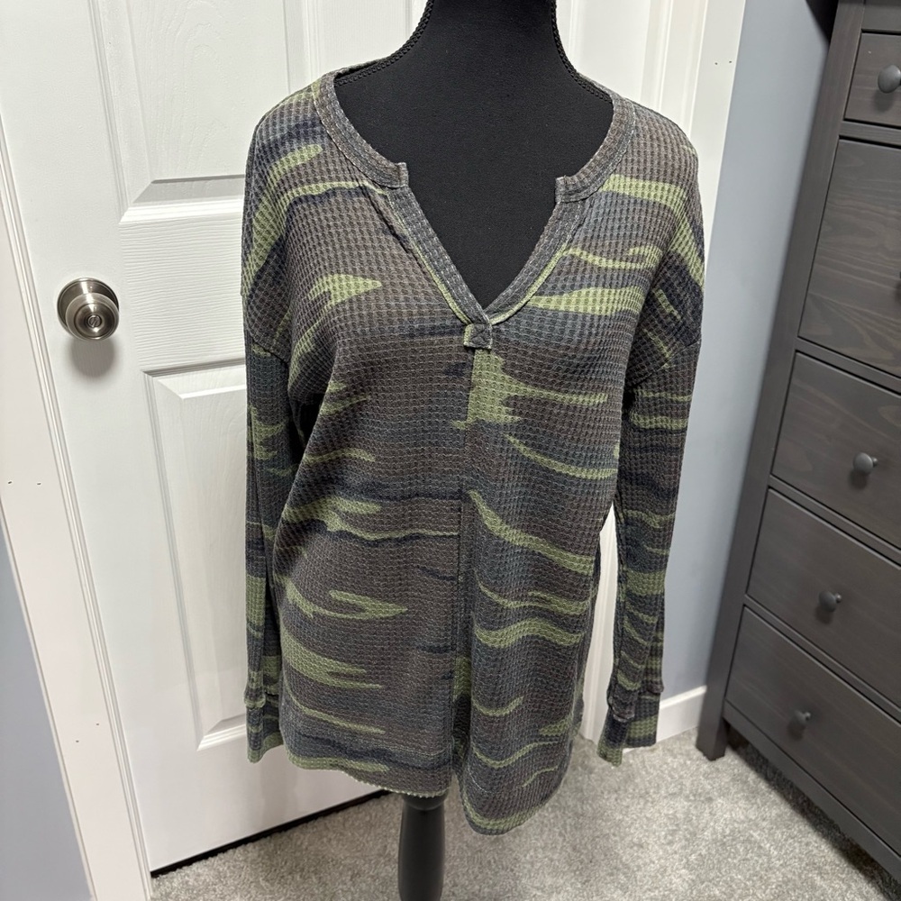 Z Supply Top